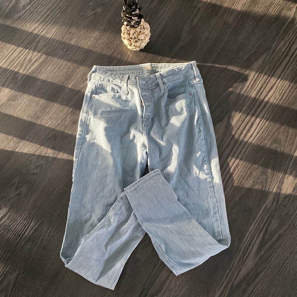 🍍OLD NAVY STRIPED JEANS🍍BUTTON FLY🍍SIZE 8🍍